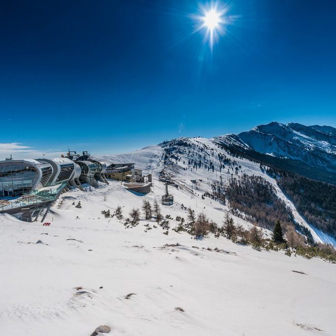 Monte Baldo location cantina f.lli Zanoni Lazise